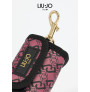 Vista detalle mosquetón o enganche del Liu·Jo Porta Bolsas monogram color Rose/Animalier